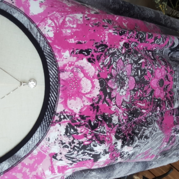 LAURA ASHLEY ♡ Gorgeous Black|Pink|White|Gray Embellished Bling Floral Top XL - Picture 13 of 17